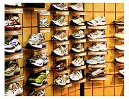 How to buy Running Shoes