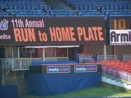 races, fun races, new york races, mets run to home plate